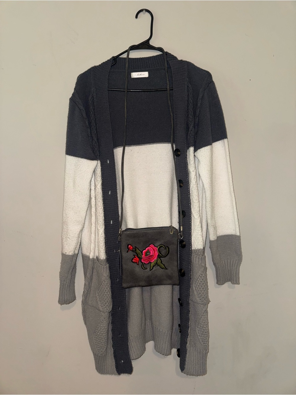Cardigan Colorblock Sweater & Crossbody Combo